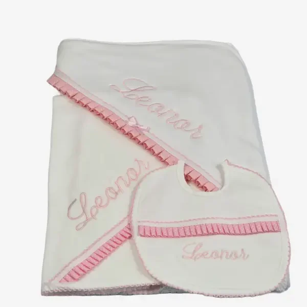 Conjunto de Toalha de Banho ,Babete e Fralda  Personalizado para Bebe